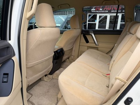 2017 Toyota Landcruiser  thumbnail