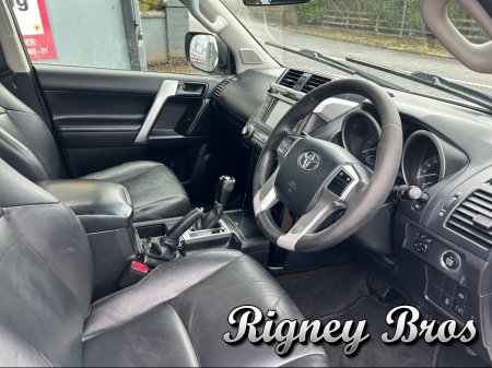 2017 Toyota Landcruiser LAND CRU LWB BUSINESS AUTO 4DR thumbnail