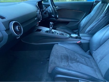 2015 Audi TT - thumbnail 3