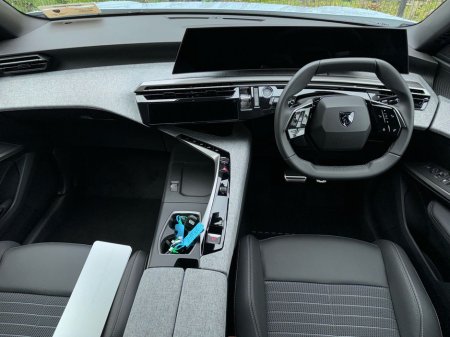 2026 Peugeot 3008 - thumbnail 8