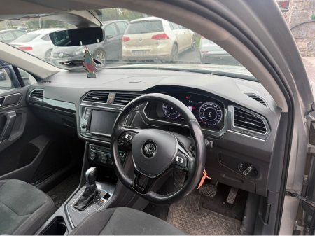 2016 Volkswagen Tiguan - photo 2