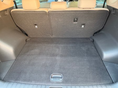 2016 Hyundai Tucson 2.0 CRDI PREMIUM B-DRIVE 2WD **FULL LEATHER**XENONS**SAT NAV**18"ALLOY WHEELS**REVERSE CAMERA**MINT**FSH** €14,950 thumbnail