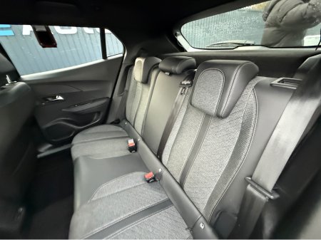 2024 Peugeot 2008 ALLURE - ELECTRIC - AUTO - 12M WARRANTY - CAR: 1601 thumbnail