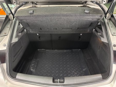 2017 Vauxhall Astra - thumbnail 14