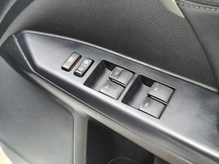 2017 Lexus CT 200 h - thumbnail 16