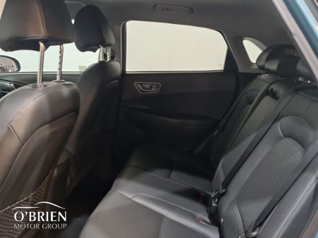 2020 Hyundai Kona Kona EV Premium 64 kWh thumbnail