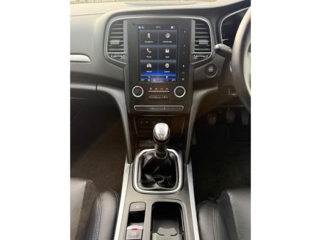 2020 Renault Megane ONE OWNER LOW MILEAGE SIGNATURE MODEL €14,950 thumbnail