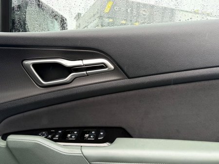 2024 Kia Sportage HEV Anniversary Edition €39,995 thumbnail