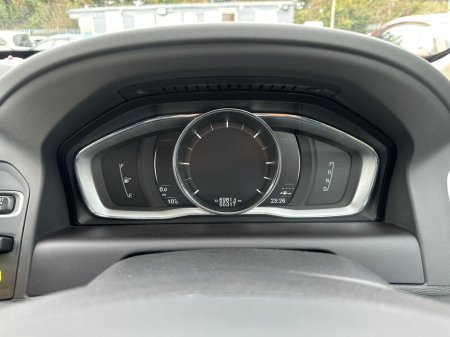 2017 Volvo XC60 - thumbnail 17