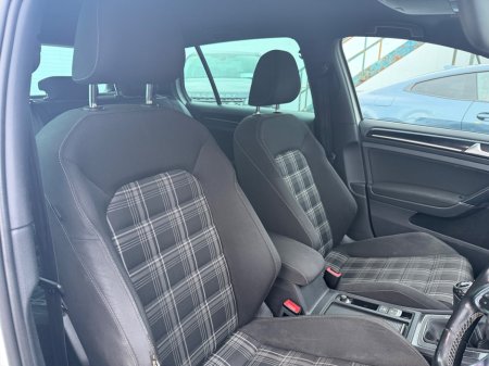 2015 Volkswagen Golf - thumbnail 10