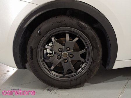 2024 Toyota Prius - thumbnail 14