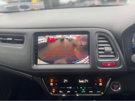 2015 Honda Vezel Hybrid | Heated Seats | Camera | High Spec €13,750 thumbnail