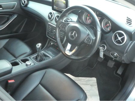 2015 Mercedes-Benz CL Class 200 CDI URBAN 4DR €12,450 thumbnail