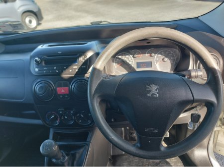 2012 Peugeot Bipper - thumbnail 13