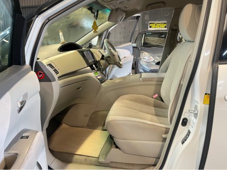 2011 Toyota Estima 2.4 AHR20 HYBRID 7SEATS 5DR AUTO AHR20W €10,500 thumbnail