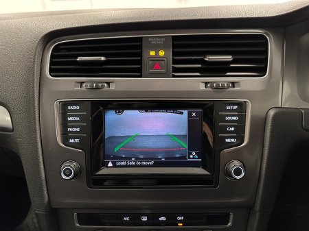 2014 Volkswagen Golf - thumbnail 24