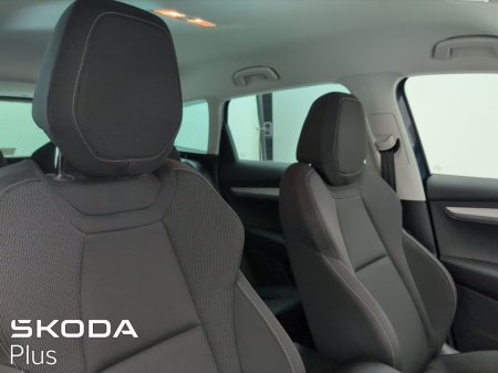 2023 Skoda Karoq AMBITION 2.0TDI 115HP €30,950 thumbnail