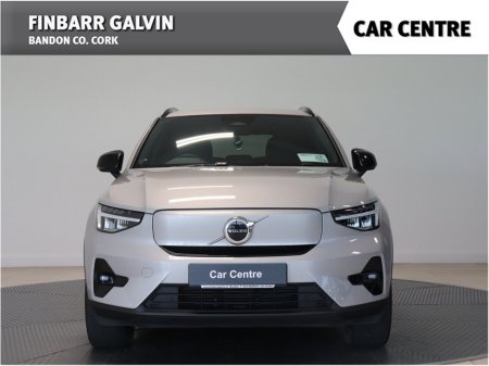 2025 Volvo XC40 - thumbnail 12