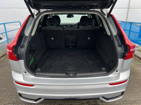 2023 Volvo XC60 - thumbnail 16