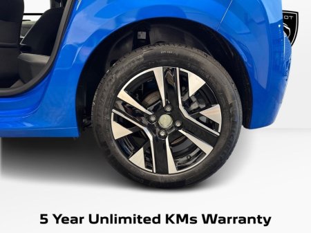 2026 Peugeot 208 - thumbnail 5