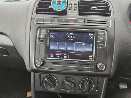 2015 Volkswagen Polo TL 1.0 75HP M5F 5DR €10,990 thumbnail