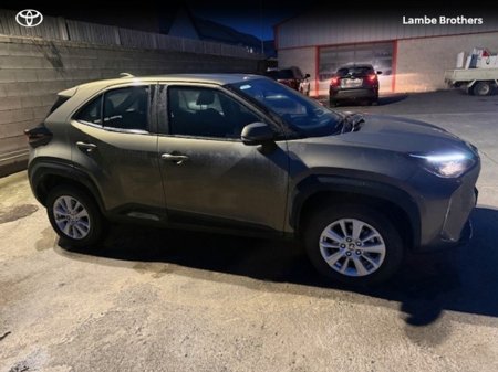 2025 Toyota Yaris Cross - thumbnail 9