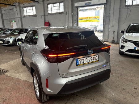2021 Toyota Yaris Cross 1.5 Hybrid Automatic Only 68000 kms €21,499 thumbnail