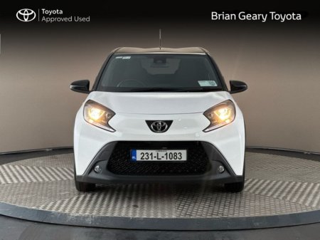 2023 Toyota Aygo X X Design €17,950 thumbnail