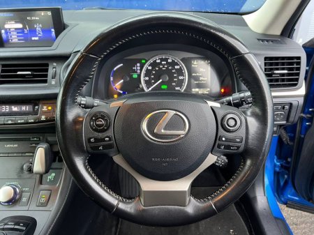 2018 Lexus CT 200 h - thumbnail 4