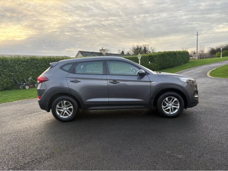 2016 Hyundai Tucson COMFORT 5DR €9,950 thumbnail