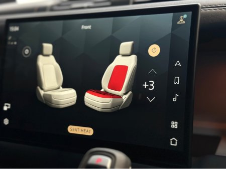 2025 Land Rover Defender - thumbnail 25