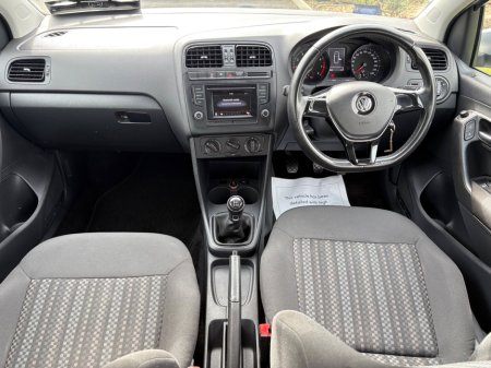 2015 Volkswagen Polo - thumbnail 5
