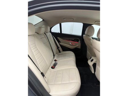 2016 Mercedes-Benz E Class E 200 D AVANTGARDE A/T €15,950 thumbnail