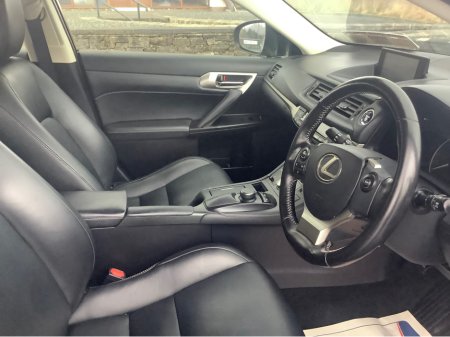 2017 Lexus CT 200 h - thumbnail 6