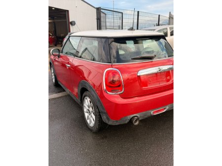 2014 MINI Hatch Cooper Auto €10,499 thumbnail