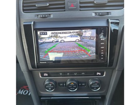 2013 Volkswagen Golf - thumbnail 18