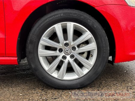 2016 Volkswagen Polo 1.2 , AUTO // LOW MILEAGE €11,950 thumbnail