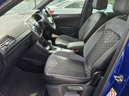 2023 Volkswagen Tiguan - thumbnail 19