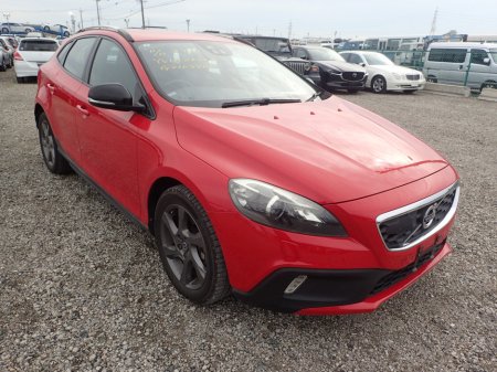 2016 Volvo V40 Cross Country 2.0 D4 CROSS COUNTRY BLACK SERIES DIESEL 190 BHP AUTOMATIC // FULL LEATHER ELECTRIC SEATS // REVERSING CAMERA // CRUISE CONTROL // LANE ASSIST // FULL HARMAN KARDON SURROUND SOUND SYSTEM // TOP SPEC €14,950 thumbnail
