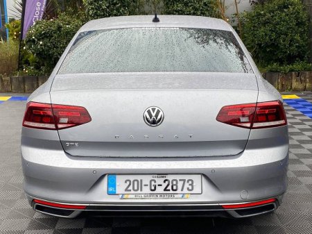 2020 Volkswagen Passat - thumbnail 18