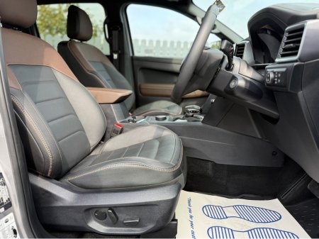 2025 Volkswagen Amarok PANAMERICANA V6TDI DC V6 TDI 4MOTION thumbnail