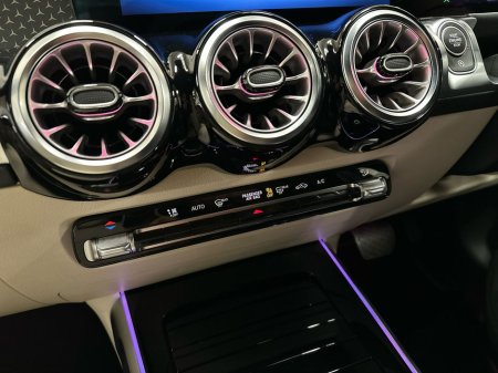 2025 Mercedes-Benz GLB GLB200 D Progressive Line + *Saving €8,748 from new price* €61,900 thumbnail