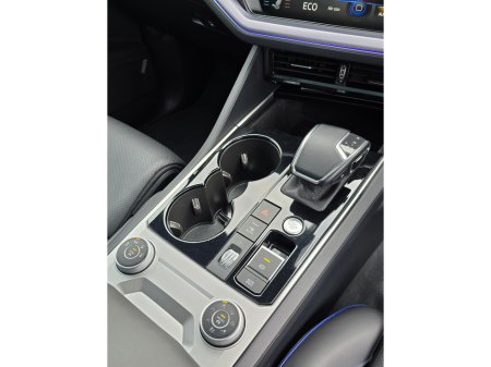 2023 Volkswagen Touareg 3.0TSI V6 R-LINE 462BHP 5DR LAPIZ BLUE +MAXTON KIT STUNNING! €67,950 thumbnail