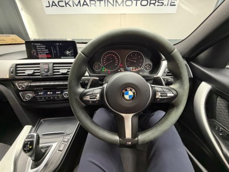 2016 BMW 3 Series - thumbnail 22