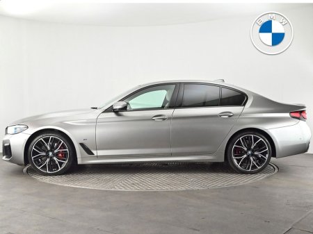 2022 BMW 5 Series - photo 3