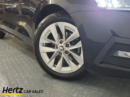 2024 Skoda Octavia - thumbnail 6