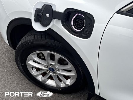 2024 Ford Kuga 2.5 PHEV TITANIUM 225PS *AUTO* €35,950 thumbnail