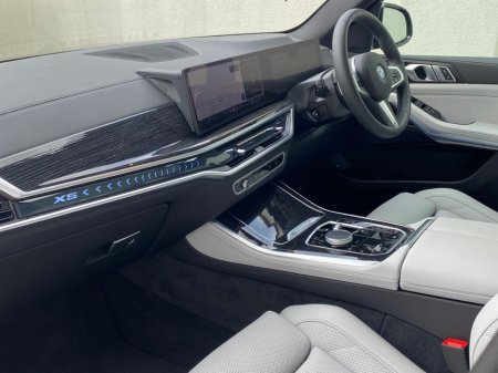 2025 BMW X5 xDrive50e M Sport €104,950 thumbnail
