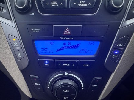 2015 Hyundai Santa Fe 4WD EXECUTIVE 4DR €11,800 thumbnail