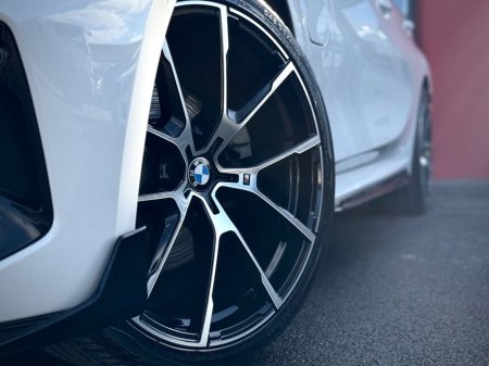 2025 BMW 3 Series - thumbnail 20